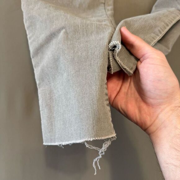 American Eagle Women’s Grey Corduroy Pants Low Rise Size 4 Cotton Blend Casual - Picture 3 of 9